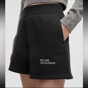 NWT Lululemon Heavyweight Fleece Sweatshorts 5” Black Cherry